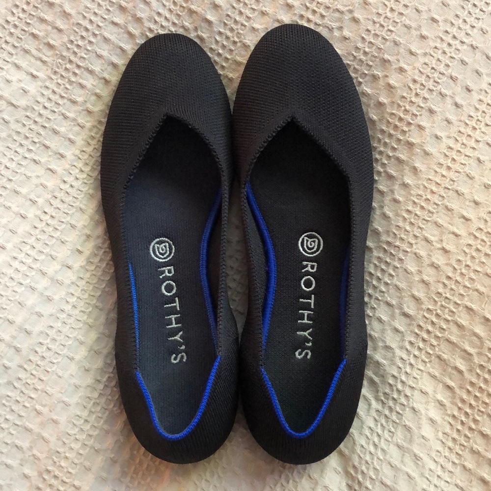 EUC Rothy’s Rounded Toe Black Flats Size 9